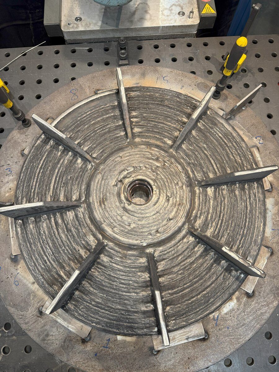 Circular hardfacing on component